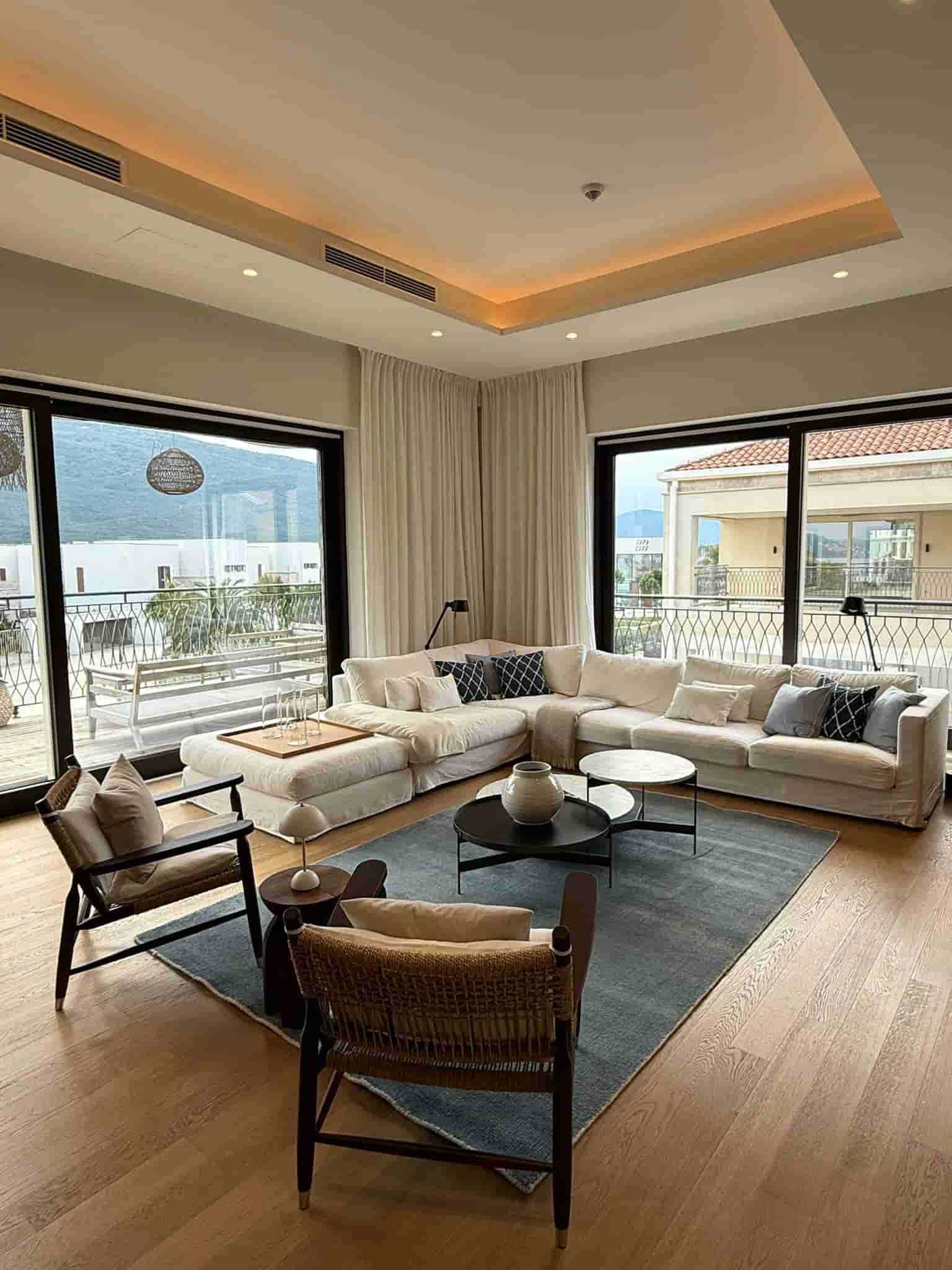 Three-Bedroom Apartment, Portonovi